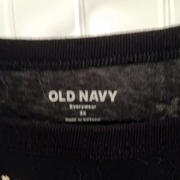 Old Navy Black T-Shirt with White Palm Tree Print - Size 3X NWOT - Picture 2 of 2